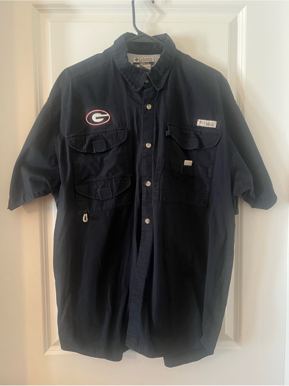 Columbia Black Short-Sleeve Button-Front Fishing Shirt